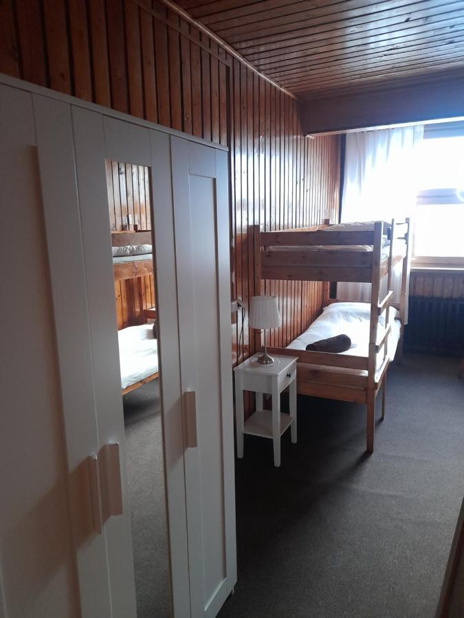 Schronisko Gosciniec Rownica Hotel อุสทรอน ภายนอก รูปภาพ