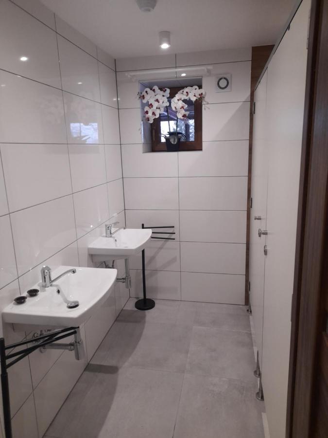 Schronisko Gosciniec Rownica Hotel อุสทรอน ภายนอก รูปภาพ
