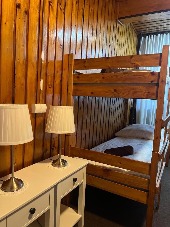 Schronisko Gosciniec Rownica Hotel อุสทรอน ภายนอก รูปภาพ