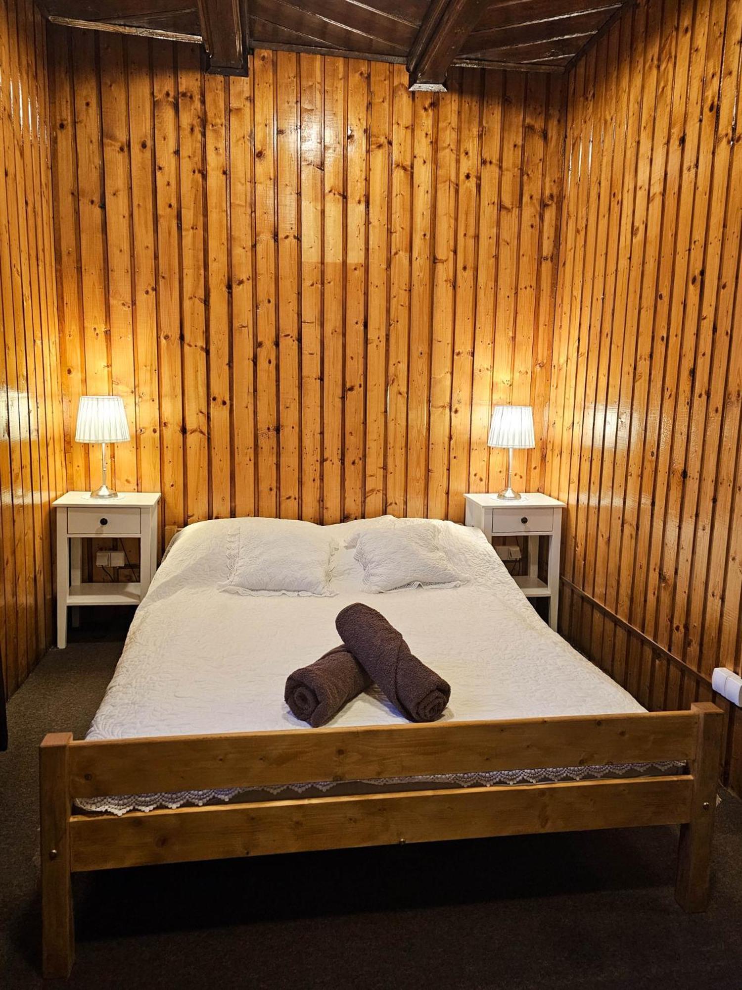 Schronisko Gosciniec Rownica Hotel อุสทรอน ภายนอก รูปภาพ